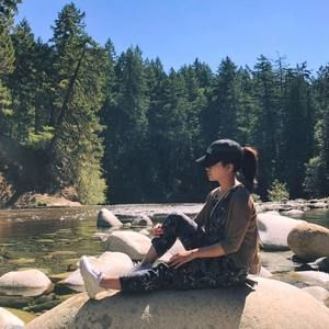 Meet your Posher, Ying